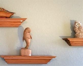 there are 4 of these wall shelves