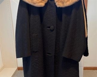 Wool Coat with Mink Colar