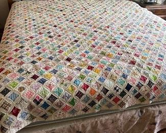 Gorgeous King Size Hand Made Quilt Cathedral Windows. NICE