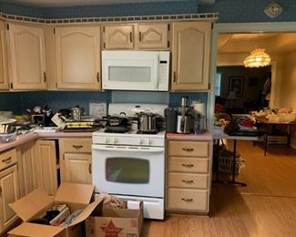 stove kitchen pot pans