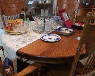 Kitchen Table & Chairs