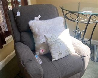 Electric Lift Chair Recliner - $650