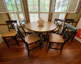 Pottery Barn Table & 6 Chairs