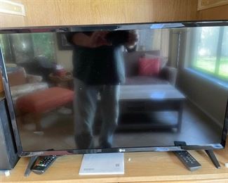 LCD TV