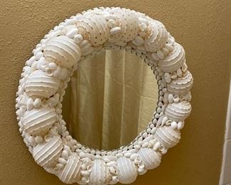 Shell mirror
