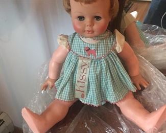 Kissy baby doll