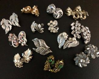 Assorted Costume Jewelry: Clip-on Earrings 