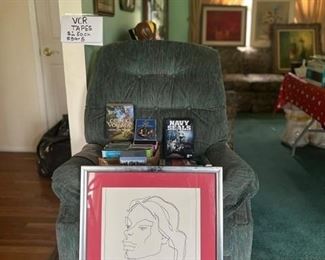 VCR tapes - ART :  Abstract One Line Women Marker on Paper 	This is a nice piece of artwork, the artist signature is unknown, it is in great condition, the drawing is of a women, he artist used a single line to bring the women to life,. Its marker on paper, it measures 21.5" L x 1/2" W x  25.5H"