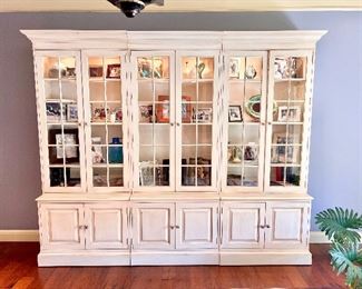 Villa triple 2024 library bookcase