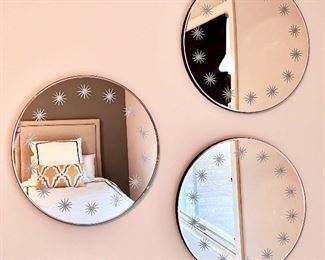 Round Wall Mirrors 