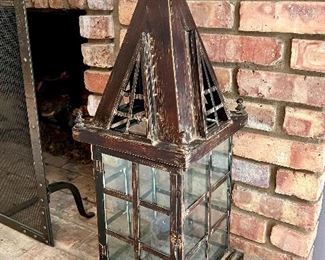 Fleur-de-lis Old World Style Lanterns 