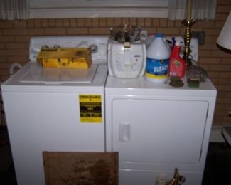WASHER & ELECTRIC DRYER