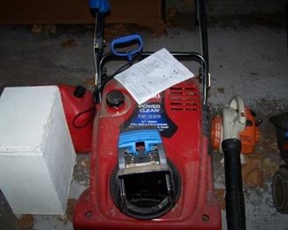 TORO SNOW BLOWER