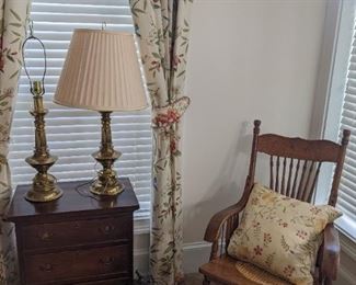 Rocking chair, nightstand, lamps