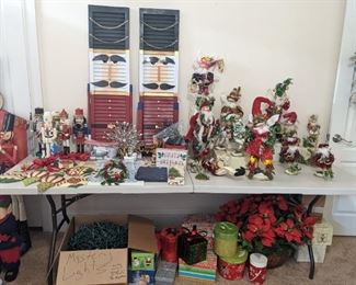 More nutcrackers, Santas with stands, Christmas lights