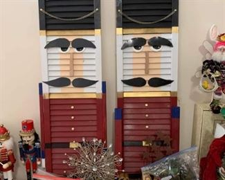 Outside Nutcracker Door decor