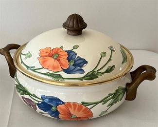 (3) Villeroy and Boch Amapola Porcelain and Enamel Cookware. Cook your meals in style with this gorgeous cookware! Includes three pieces all with lids. These items are in very good/gently used condition