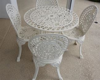 bistro set