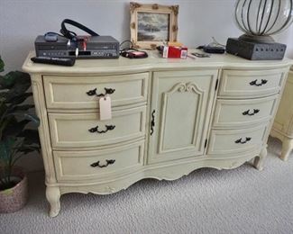 matching vintage bedroom furnitue