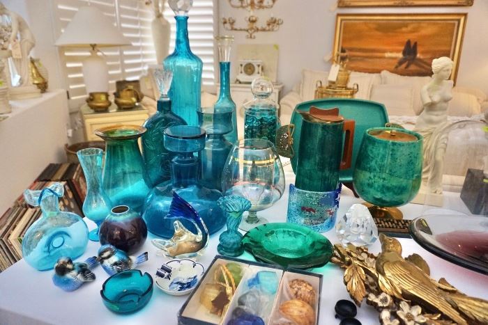 Lots of great vintage colorful glass
