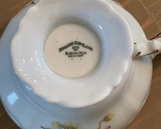 Johann Haviland pattern JOH104 china set (yellow flowers, brown branches with pompadour shape, Yellow Flowers). Set includes 11 dinner plates, 12 salad/dessert plates, 7 bowls, 12 tea cups and saucers, 1 soup tureen, 2 vegetable platters and a sauce boat with under plate. Photo 3 of 7.