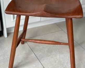 Gabor Ruzsan guitar stool signed by artist. Measures 15" D x 17" W x 19" H seat height. Photo 1 of 4.