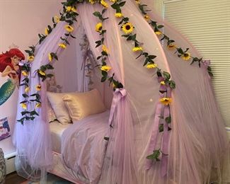 Pink twin pumpkin carriage bed with canopy and Casper mattress set. Photo 1 of 3.