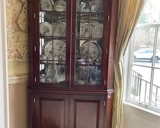 Trosby English corner curio cabinet. Photo 1 of 2.