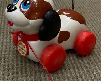 Vintage pull-a-long dog.
