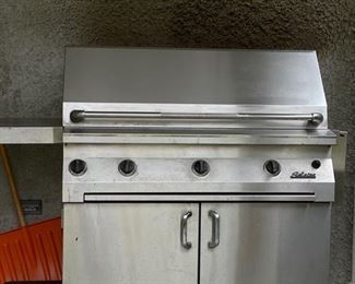 Solaire Infrared Grill. Photo 1 of 2.