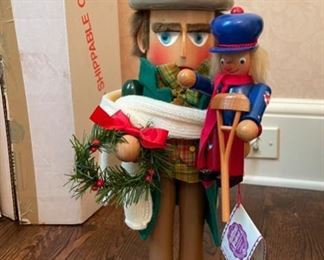 Steinbach Bob Cratchit & Tim Nutcracker with Box. Photo 2 of 2.