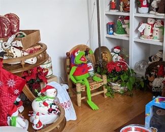 Kermit the Christmas Frog!