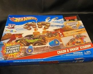 Hot Wheels Crash and Smash Stadium