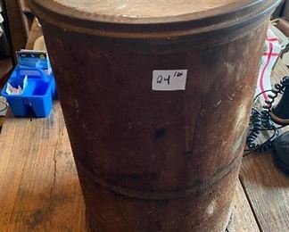 Small wood barrel with lid 20”T
