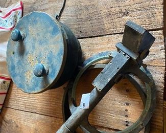 Kelvin White Navy compass with USN Buships telescopic alidade mark II model 395114 - 1941
