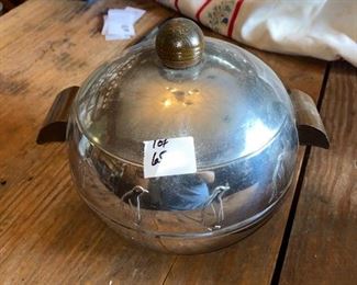 Stainless penguin ice bucket
