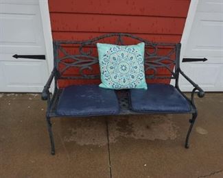 outdoor settee