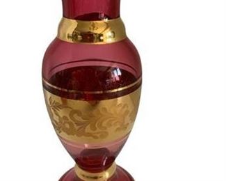 Lot 104
Crystalex Bohemia Handmade Cranberry & Gold Vase