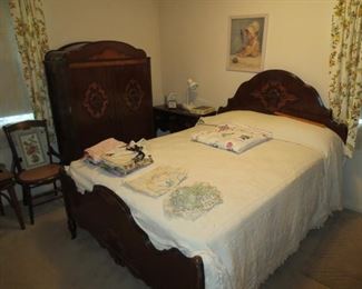 Art Deco style Full size Bedroom set