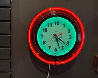 Neon Lumichron Clock