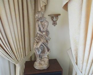 Elegant Decorative Items