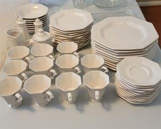 Elegant everyday dishes