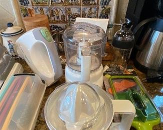 Hand mixer, juicer, mini pro chopped