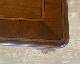 Details of dining table