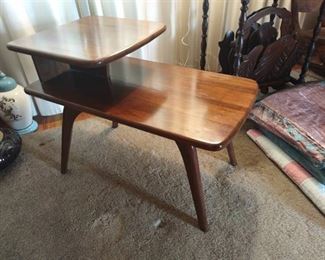 Heywood Wakefield mid century 2 tier wooden step side table 22 x 17 x 30 in