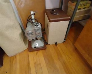 Regal Keystone 8 MM Projector