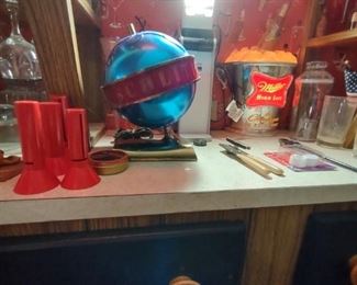 Schlitz Light Up Globe. It Works!