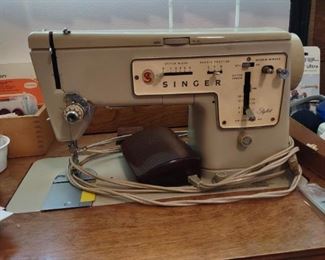 Singer Stylist Model 457