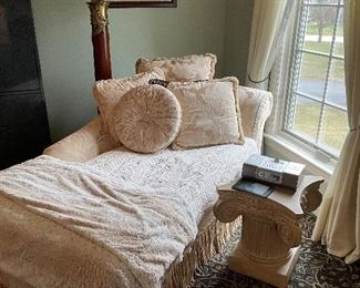chaise