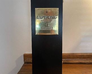 LAPHROAIG 25-Year-Old Islay Single Malt Scotch Whisky